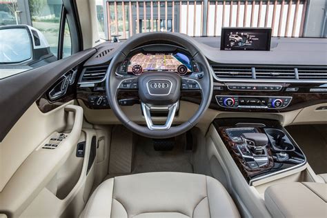 audi q7 interior review.